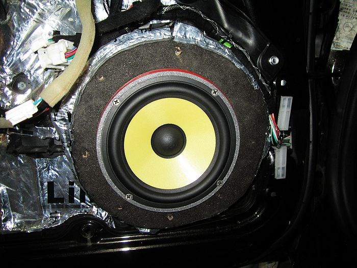 佛山汽車音響·途歌汽車影音：馬自達(dá)RX8個(gè)性音響改裝