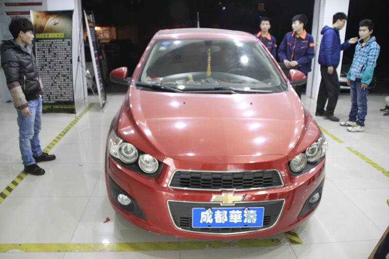 成都華濤愛唯歐汽車改裝丹拿音響