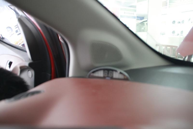 成都華濤愛唯歐汽車改裝丹拿音響