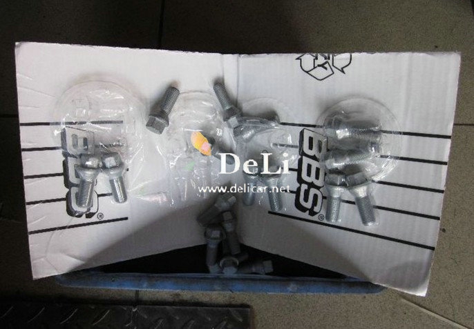 大連汽車改裝A4L改裝艾巴赫防傾桿B12避震排氣改裝輪轂