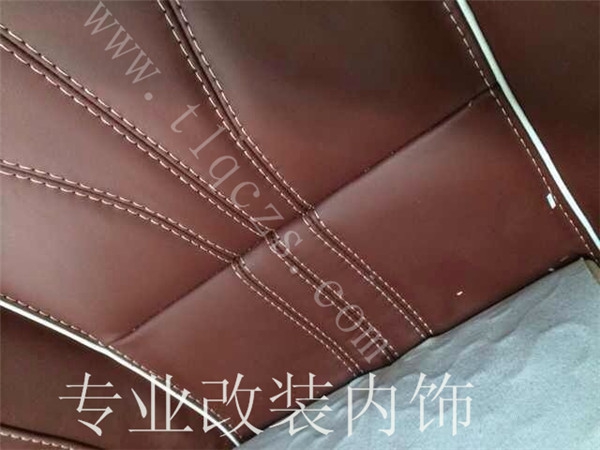 呼嘯而來——阿斯頓馬丁內(nèi)飾定制勁爆現(xiàn)車震撼呈現(xiàn)中