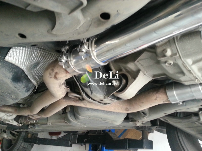 大連德利汽車改裝保時(shí)捷卡宴turbo改Tubi排氣