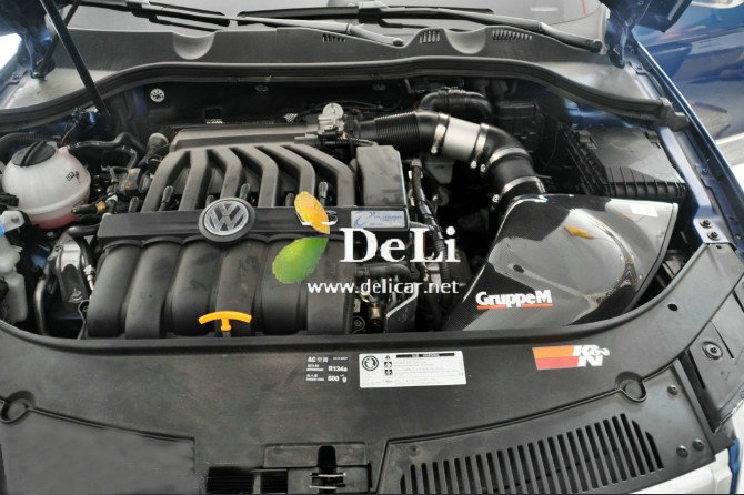 大連德利汽車改裝大眾R36(2箱）