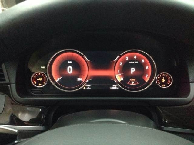 【車鎮(zhèn)改裝】寶馬5系F18改裝電吸門電尾門液晶儀表