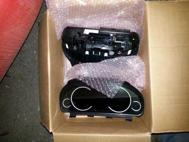 【車鎮(zhèn)改裝】寶馬5系F18改裝電吸門電尾門液晶儀表