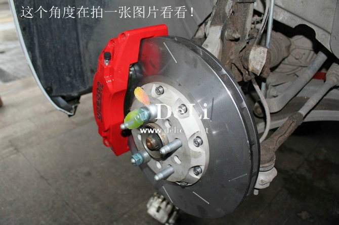 大連德利汽車改裝新君威GS，2.0T改裝剎車作業(yè)