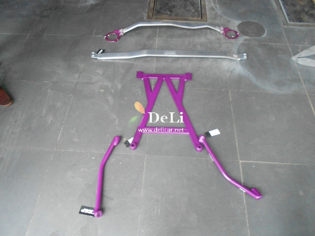 大連德利汽車改裝邁騰獅特拉桿平衡桿