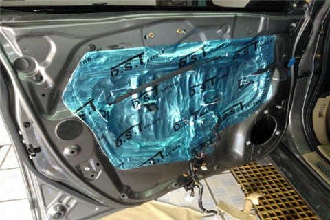 云南麗江護(hù)車(chē)使者哈弗H6升級(jí)原車(chē)音響