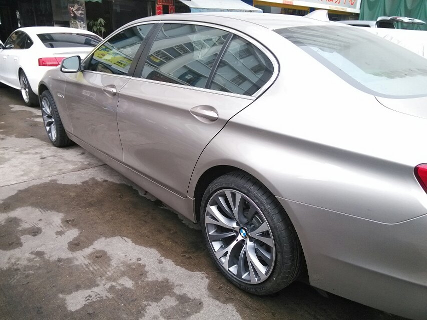 523寶馬，裝550GT、19寸厡裝