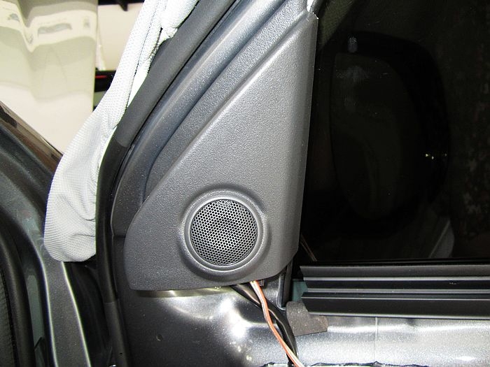 三菱勁炫汽車(chē)音響改裝，有一種音樂(lè)叫做浪漫