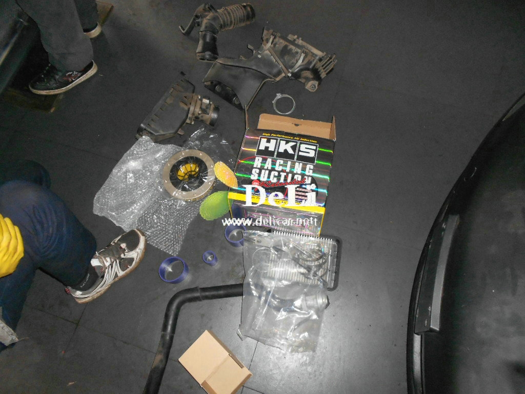 大連德利汽車改裝EVO改裝碳纖維機蓋HKS進氣