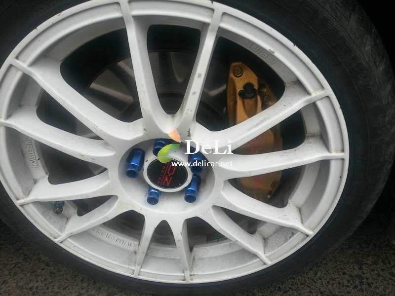 大連德利汽車改裝翼豹WRX改裝brembo剎車,STI外觀等