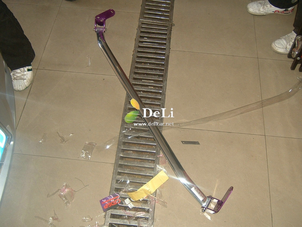 大連德利汽車改裝樂風（頂吧，剎車盤，輪轂）