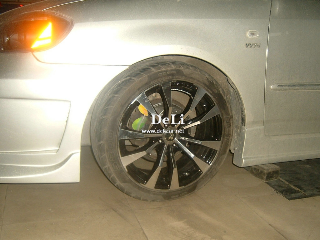 大連德利汽車改裝樂風（頂吧，剎車盤，輪轂）