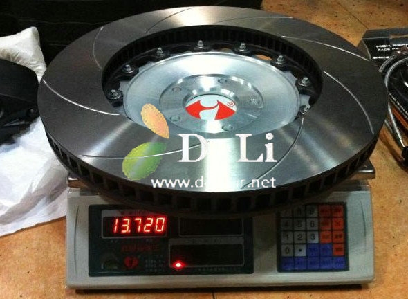 大連德利汽車改裝FX35改裝AP剎車改裝排氣