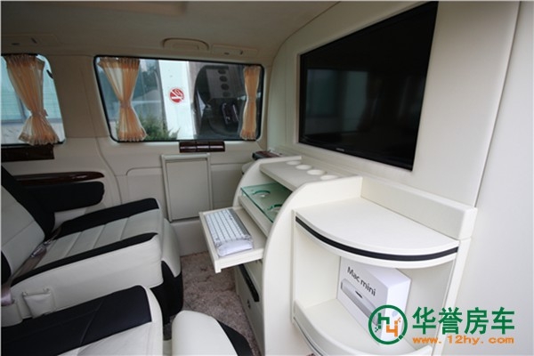 威霆內(nèi)飾改裝房車(chē) 兩款案例欣賞
