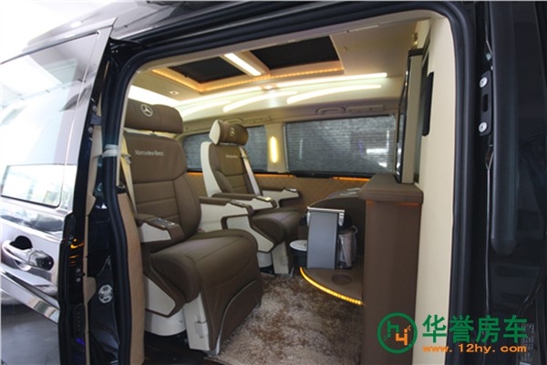 威霆內(nèi)飾改裝房車(chē) 兩款案例欣賞