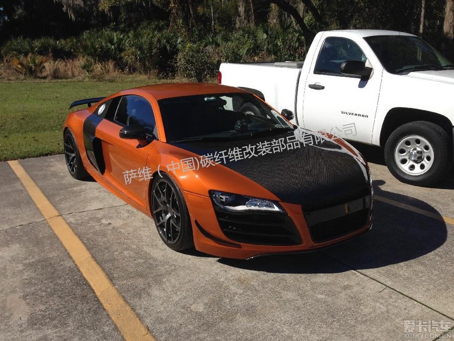 Audi R8 OEM 碳纖維機(jī)蓋