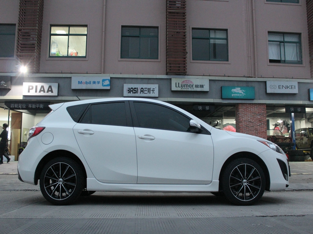 【車鎮(zhèn)改裝】馬自達(dá)改裝輪轂