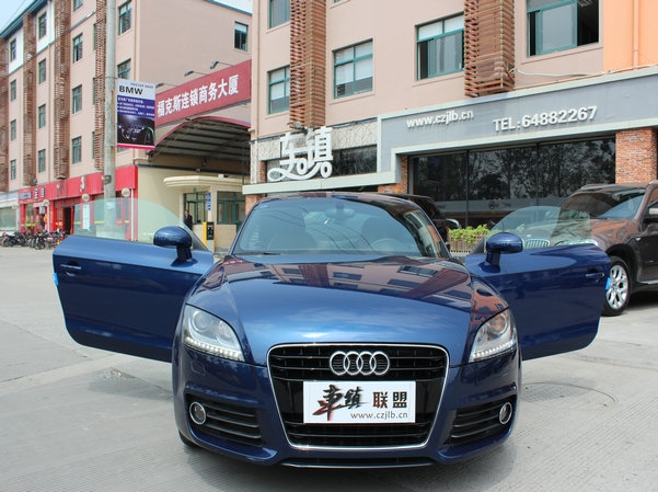 【車鎮(zhèn)改裝】奧迪TT全車身車貼改色