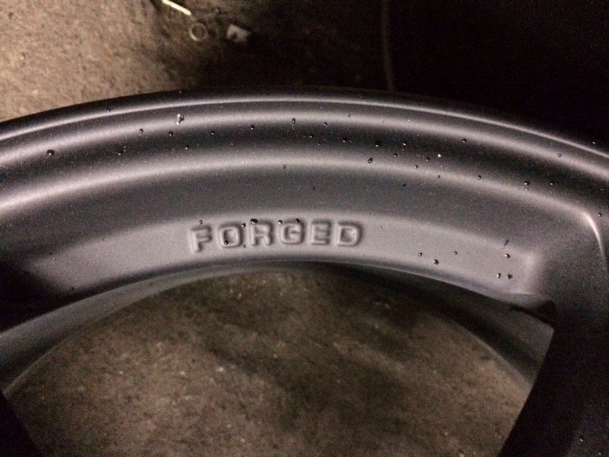 RAYS VRG2 18*9.5J ET35 5*114.3 重量8.6KG、