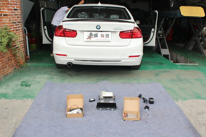 【車鎮(zhèn)改裝】320升級(jí)手寫(xiě)大旋鈕、NBT主機(jī)、倒車影像