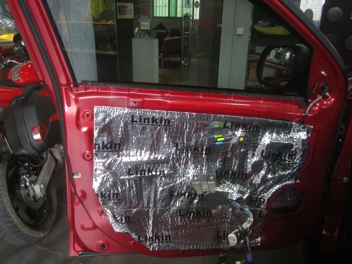 音樂根本停不下來  看三菱勁炫音響改裝