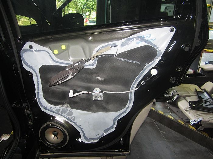 CRV全車俄羅斯STP隔音，出入盡顯軍工品質(zhì)