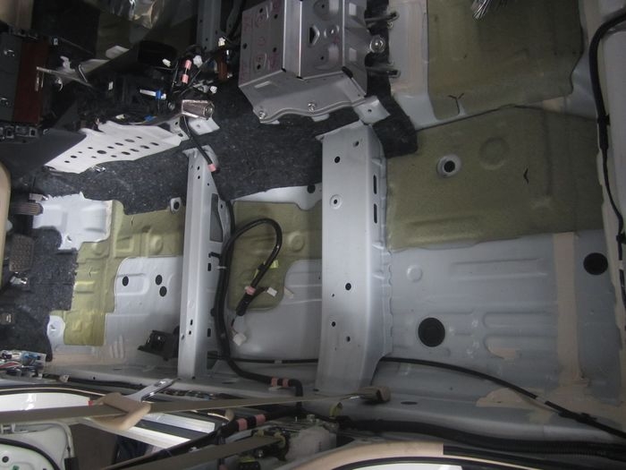 【好聲音分享】凱美瑞精彩音響改裝+全車(chē)隔音