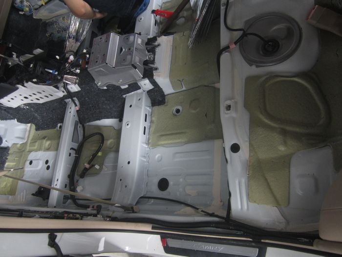 【好聲音分享】凱美瑞精彩音響改裝+全車(chē)隔音