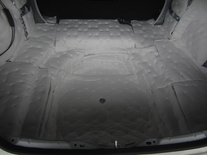 【好聲音分享】凱美瑞精彩音響改裝+全車(chē)隔音