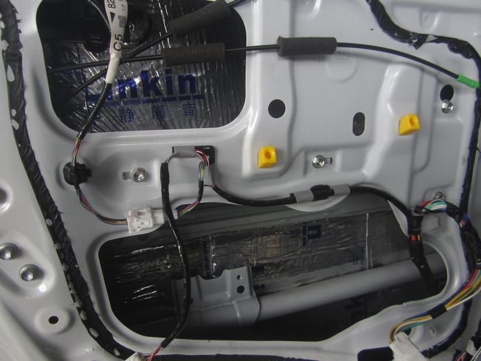 【好聲音分享】凱美瑞精彩音響改裝+全車(chē)隔音