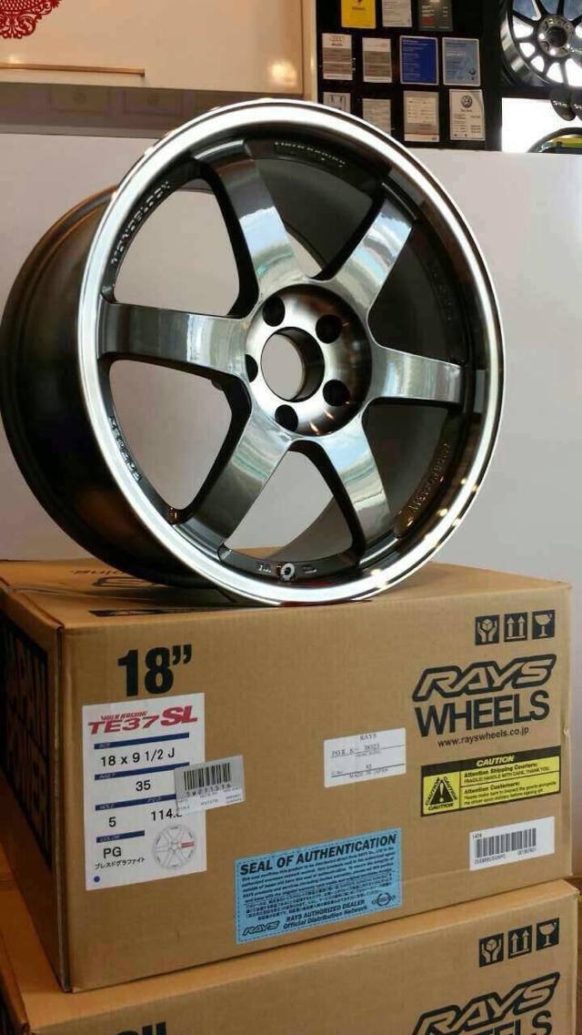 RAYS TE37SL，18x9.5j ET35，5x114.3