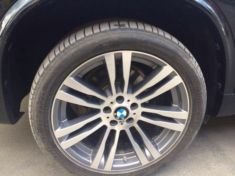 寶馬X5M：20 10J ET40 11J ET35、
