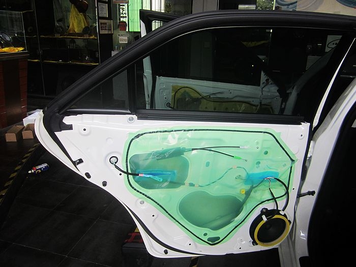 佛山音響改裝  途歌汽車影音：爆款音響，銳志來體驗(yàn)