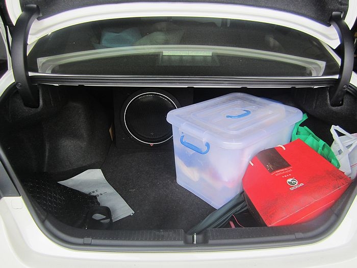 佛山音響改裝  途歌汽車影音：爆款音響，銳志來體驗(yàn)