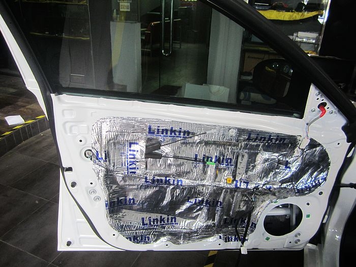 佛山音響改裝  途歌汽車影音：爆款音響，銳志來體驗(yàn)