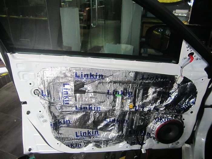 佛山音響改裝  途歌汽車影音：爆款音響，銳志來體驗(yàn)