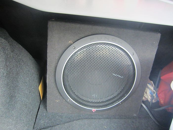 佛山音響改裝  途歌汽車影音：爆款音響，銳志來體驗(yàn)