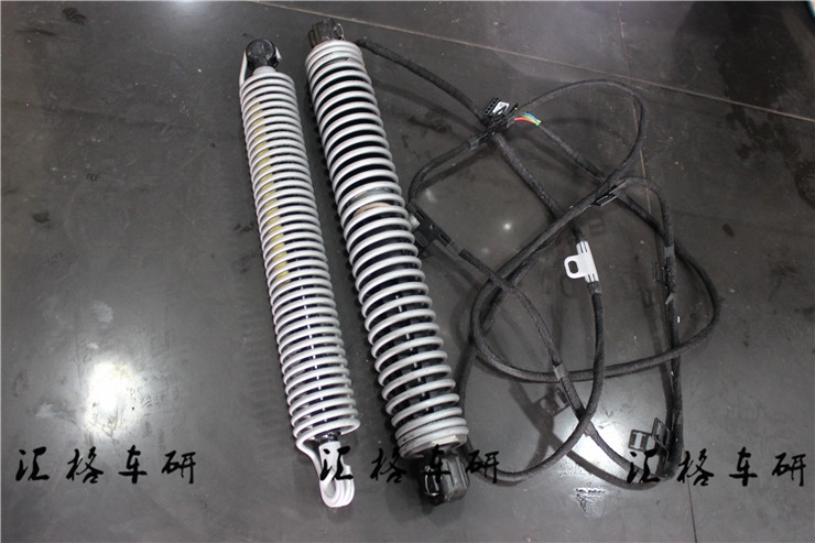 長(zhǎng)沙匯格車研改裝BMW寶馬5系原廠電動(dòng)尾門套件