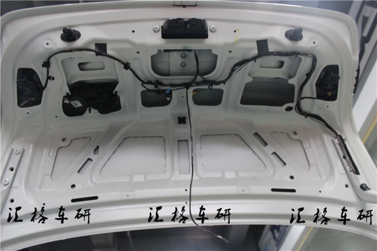 長(zhǎng)沙匯格車研改裝BMW寶馬5系原廠電動(dòng)尾門套件