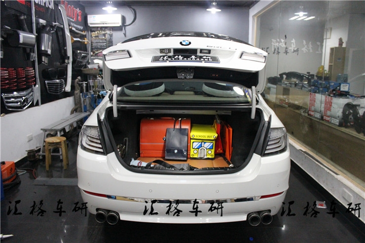 長(zhǎng)沙匯格車研改裝BMW寶馬5系原廠電動(dòng)尾門套件