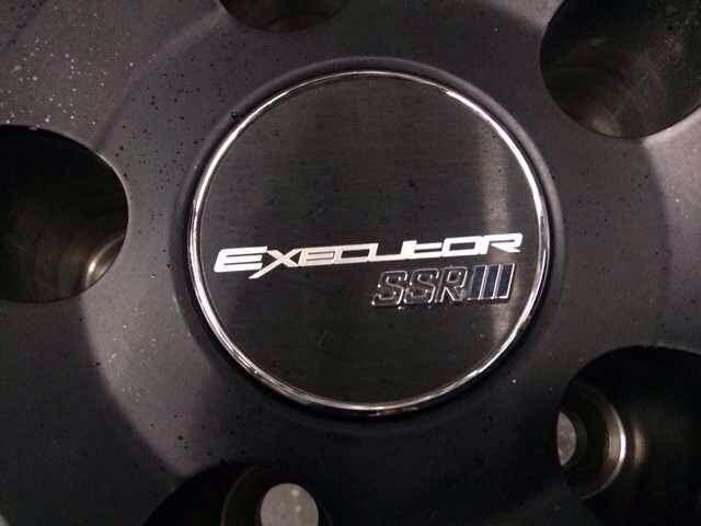 日本SSR EX01 18*8.5J ET35 5*112 連倍耐力P1