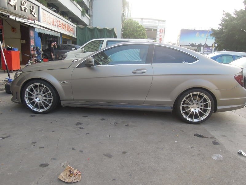 奔馳,裝PRODRIVE GC012 19寸