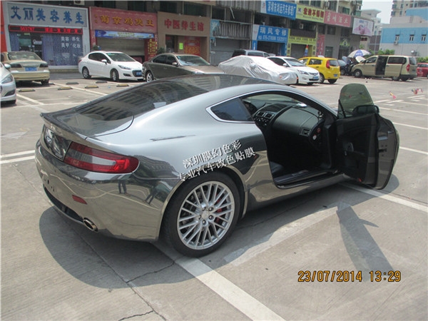 汽車改色阿斯頓馬丁全車改電鍍鎢鋼