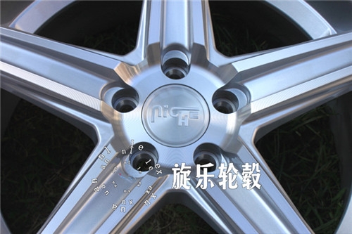 18寸8J9.5J前后配 銀色五幅 全數(shù)據(jù) 銳志 CC 福克斯 寶馬改裝輪轂