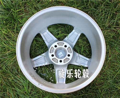 18寸8J9.5J前后配 銀色五幅 全數(shù)據(jù) 銳志 CC ?？怂?寶馬改裝輪轂