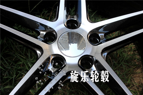 18寸V5款5*114.3黑色電鍍車面 銳志 索納塔 睿翼 思鉑睿 改裝輪轂