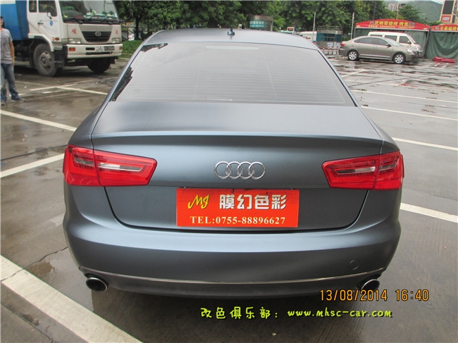 奧迪A6L貼膜改色原車黑色改風(fēng)暴藍