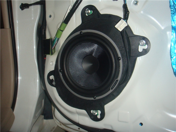 陜西西安上尚汽車音響-豐田2700改裝意大利赫茲音響